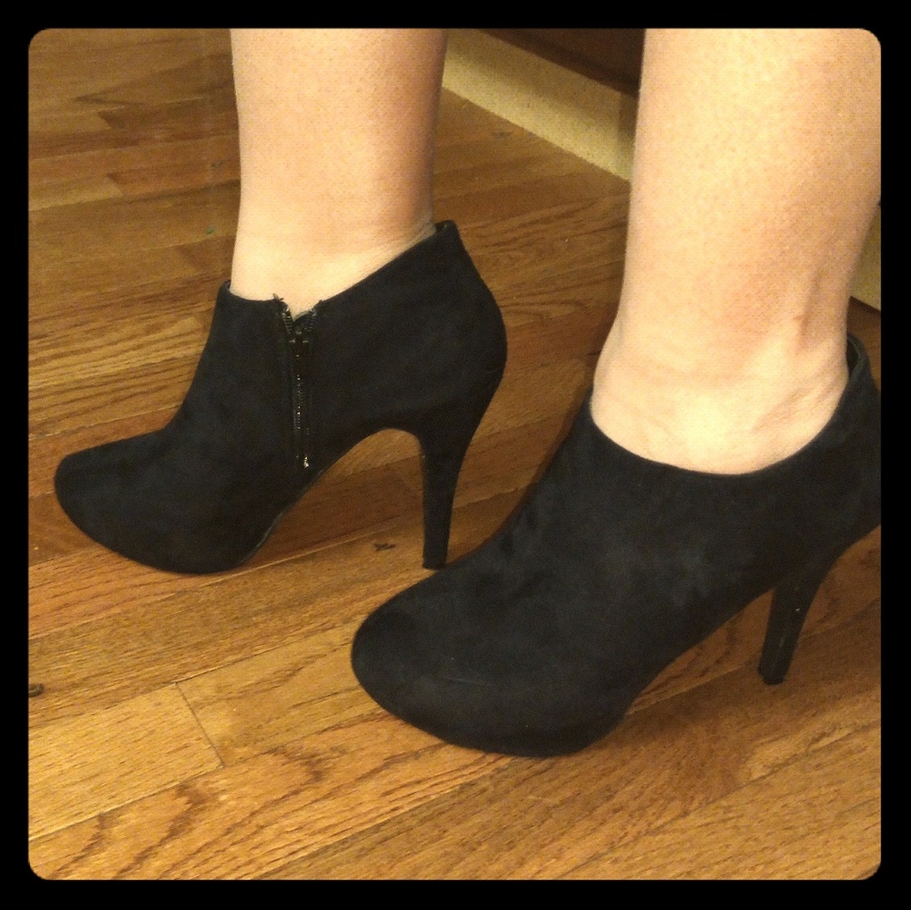 Black heels